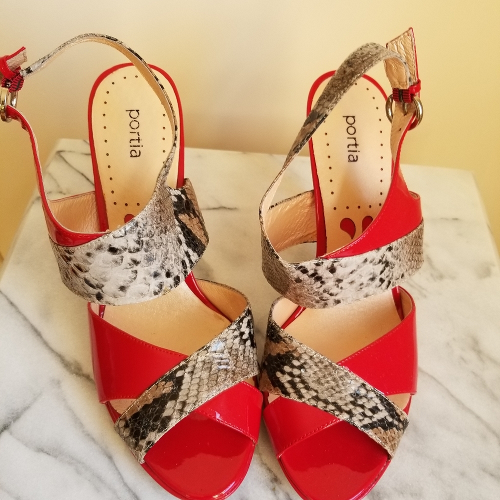 Portia Patent Leather Heels. Size 10